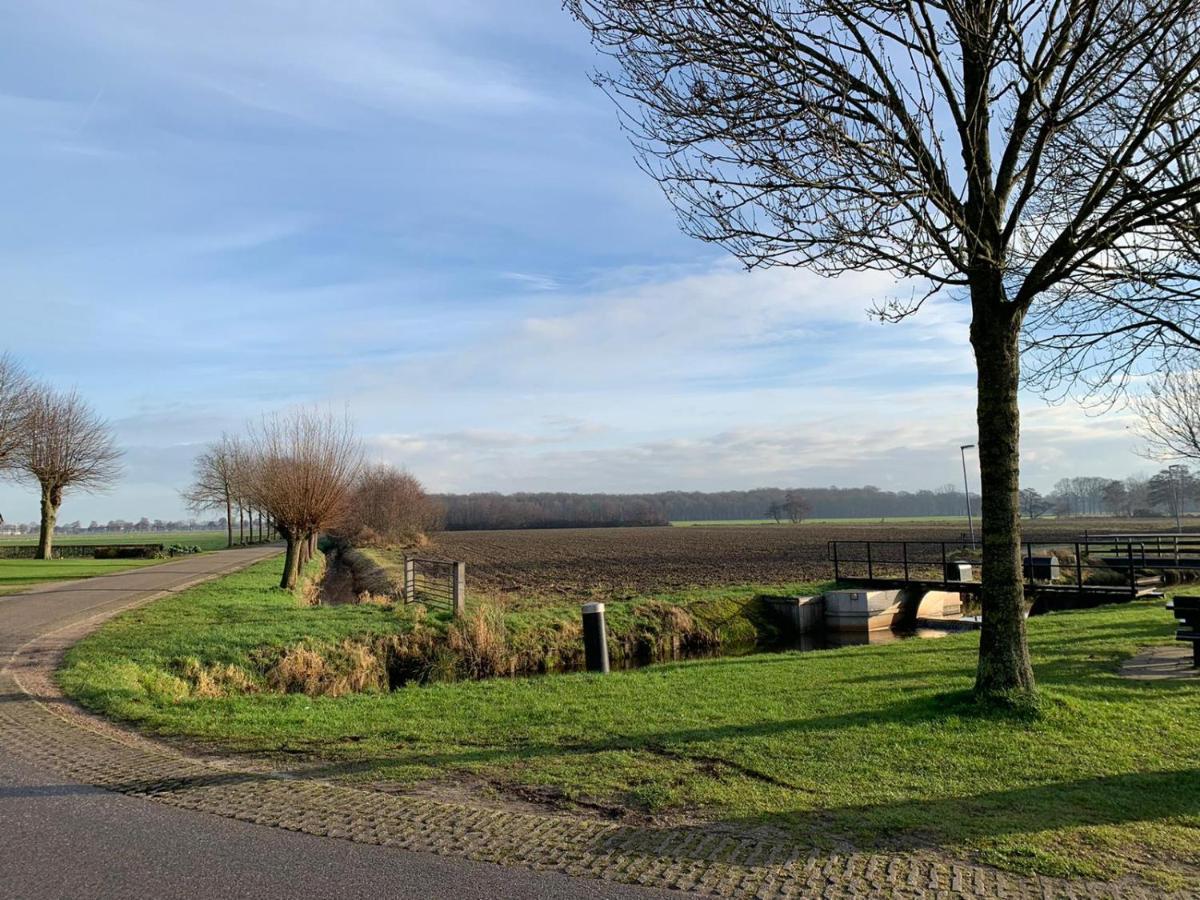 B&B 'T Onderkomen 't Harde Bagian luar foto